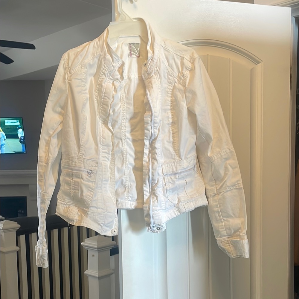 3/$15 🎉 Women's White Jacket smart set small